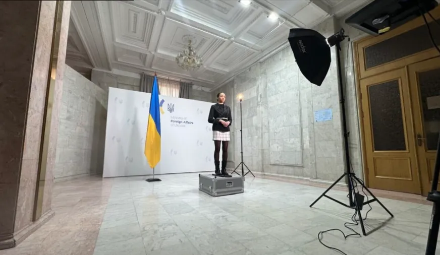 Знайомтесь, «Вікторія» — ШІ-аватар українського МЗС, який озвучуватиме офіційні заяви