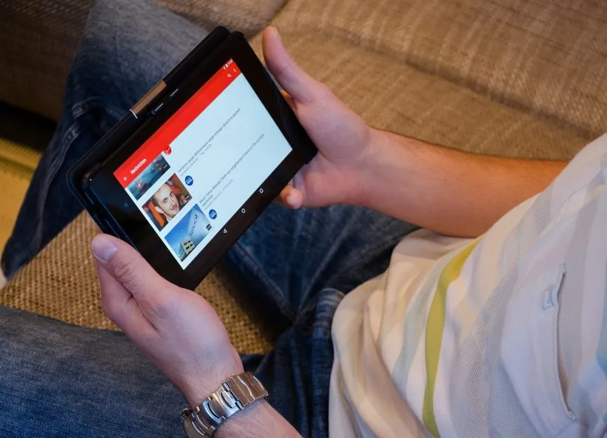 YouTube тестує голосові відповіді на коментарі з iOS додатка