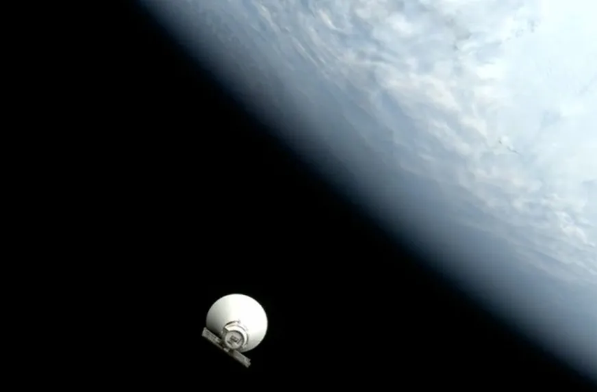 NASA SPHEREx: первые изображения Вселенной от нового телескопа