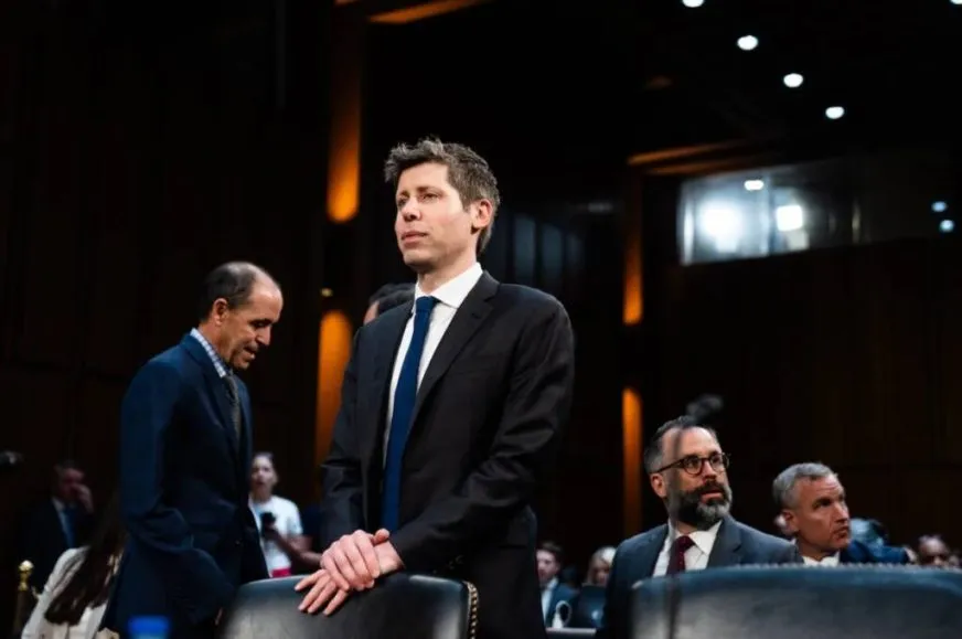 Адміністрація Трампа закликає до свободи для розробників штучного інтелекту