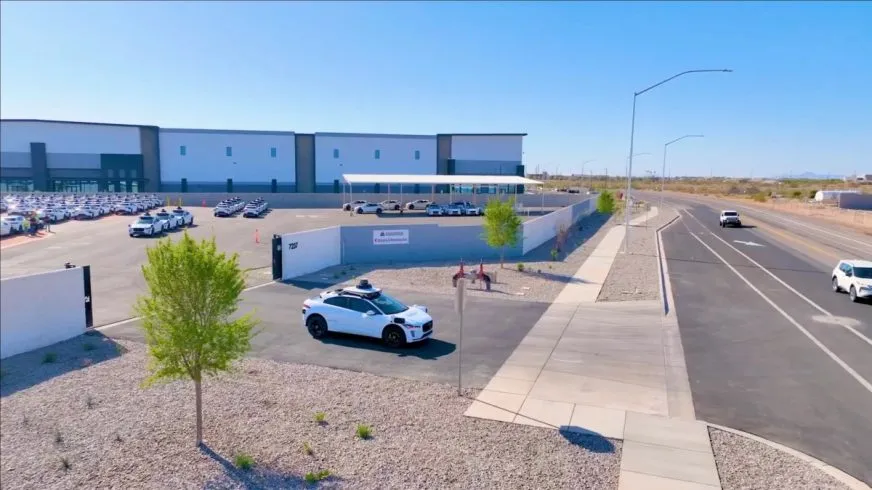 Waymo начинает производство роботакси на новом заводе в Аризоне