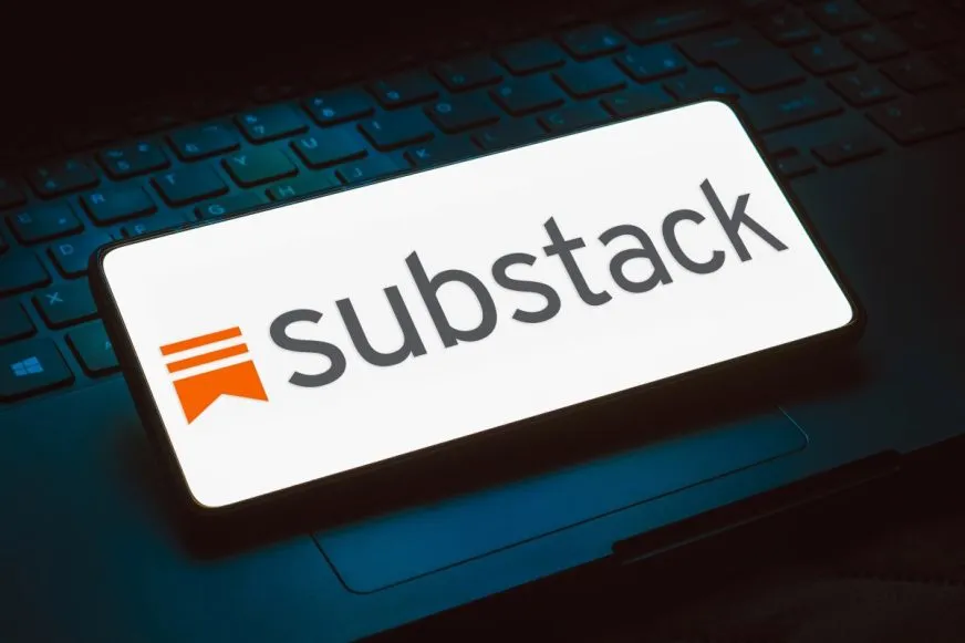 Substack запустил функцию аудио-трансляций без видео