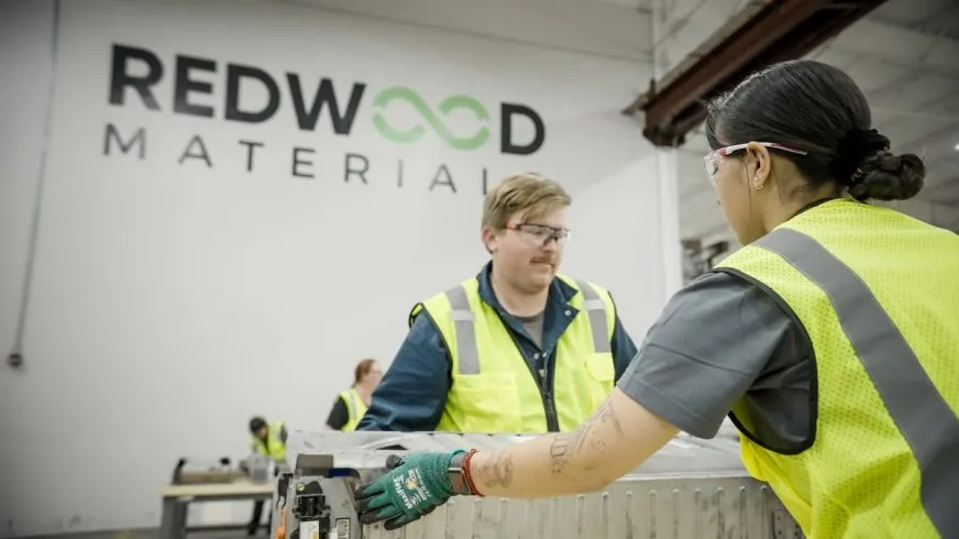 GM та Redwood Materials співпрацюють для створення енергонакопичувачів із батарей електромобілів