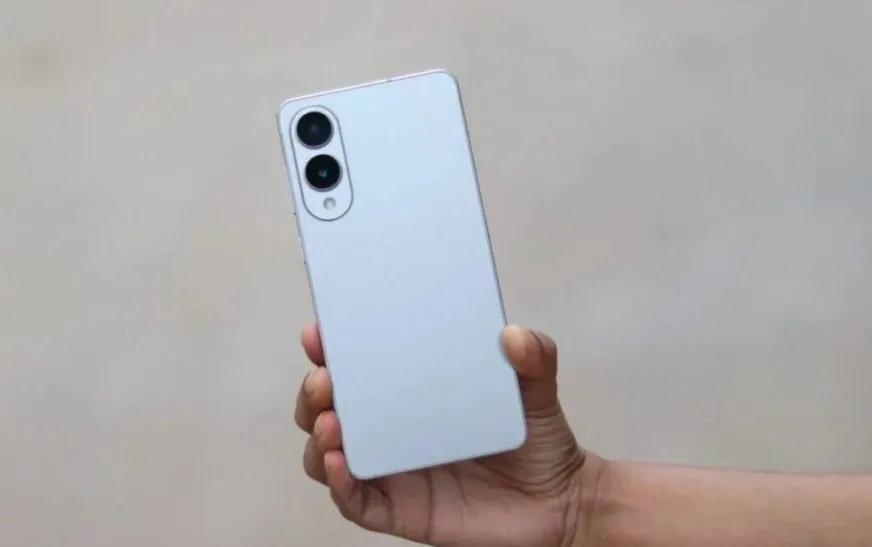 Samsung Galaxy S26 Edge станет тоньше и получит более мощный аккумулятор