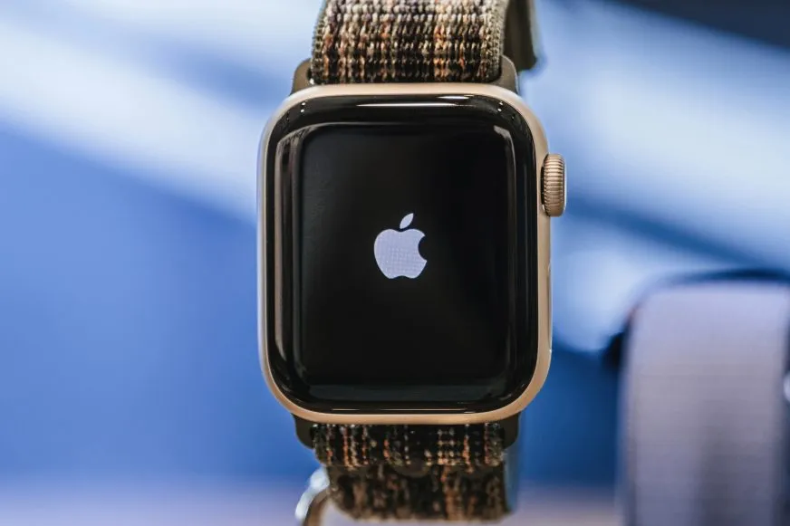 Apple подала до суду на співробітника за передачу технологій Apple Watch компанії Oppo