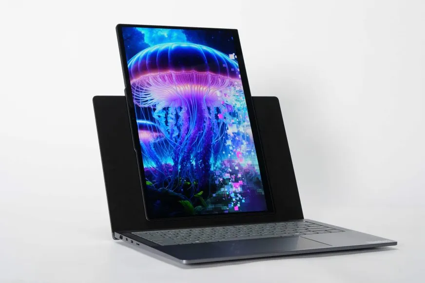 Lenovo представила ноутбук Project Pivo з обертальним екраном