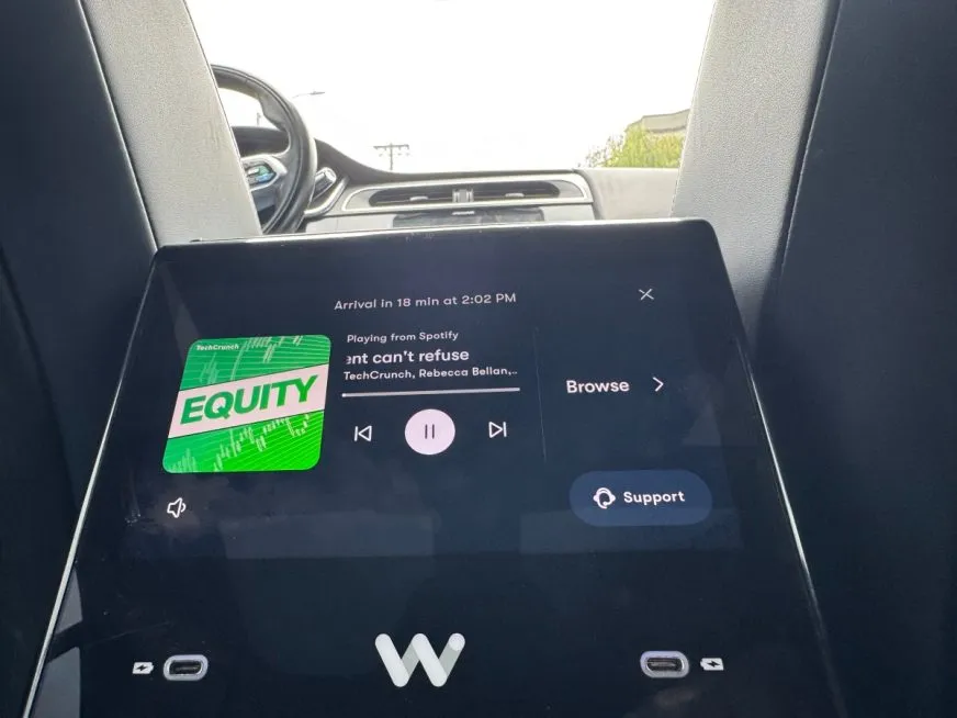 Waymo інтегрувала Spotify: персоналізований музичний досвід у роботаксі