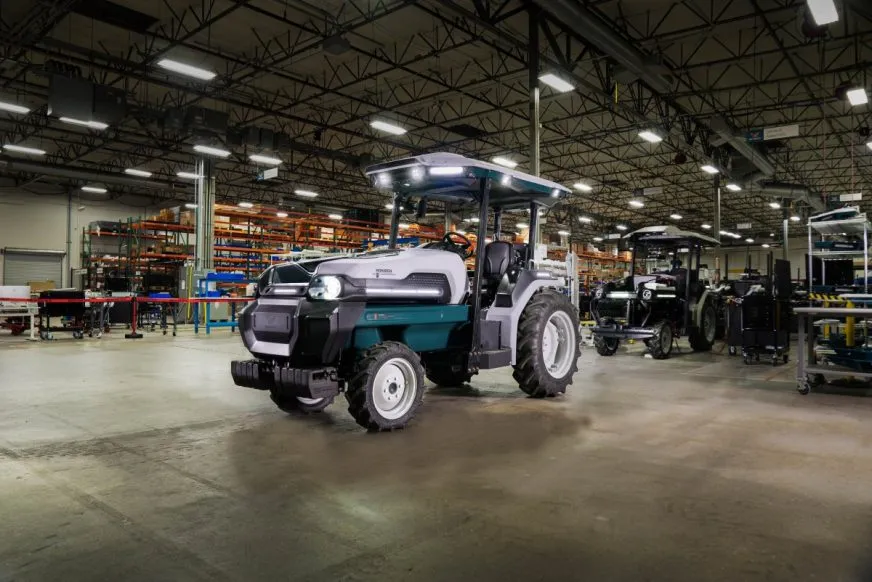 Foxconn прекращает производство электрических тракторов Monarch Tractor после продажи завода в Огайо