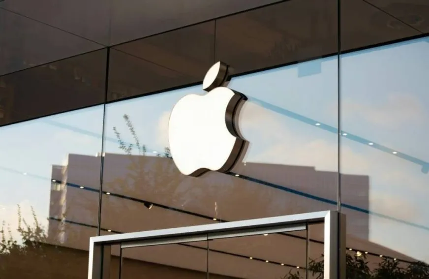 Первый складной iPhone: дизайн «книжки», Touch ID и ожидаемая цена