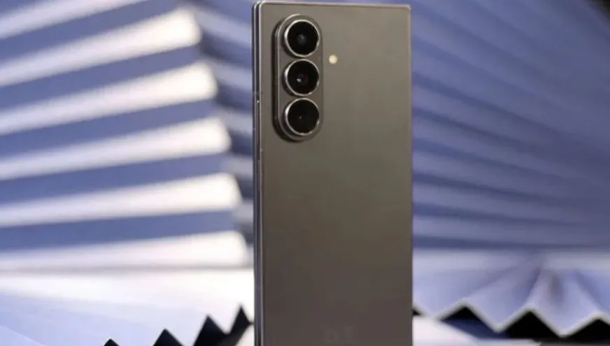 Samsung представила металлинзы для ультратонких камер смартфонов нового поколения