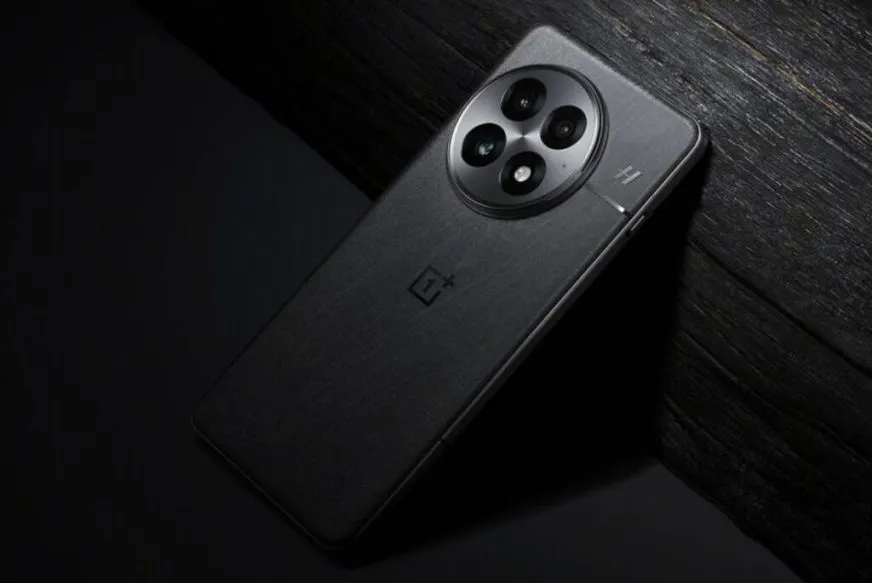 Известные характеристики флагманского смартфона OnePlus 15: память, камера и аккумулятор