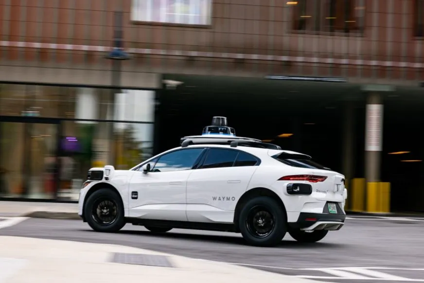 Waymo получила разрешение на тестирование автономных автомобилей в Нью-Йорке