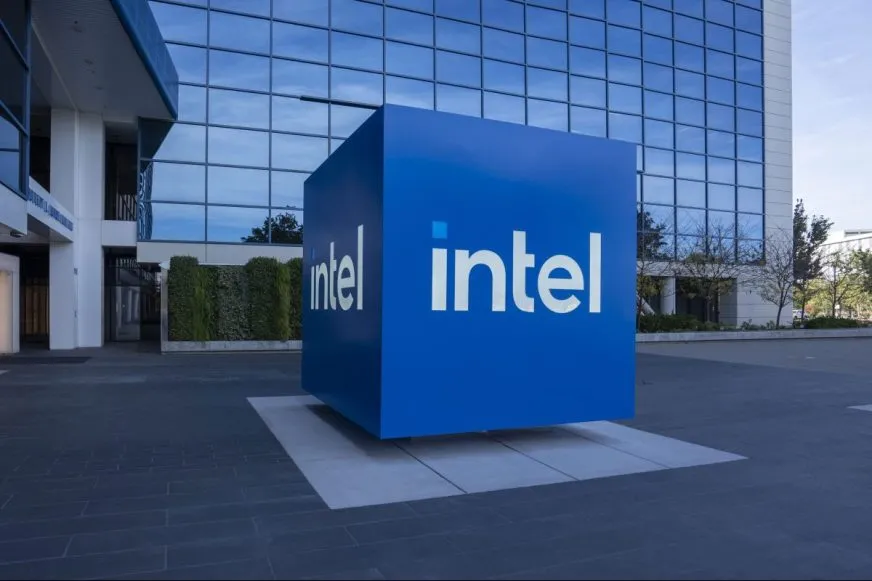 Intel оголосила про масштабні кадрові зміни у керівництві компанії