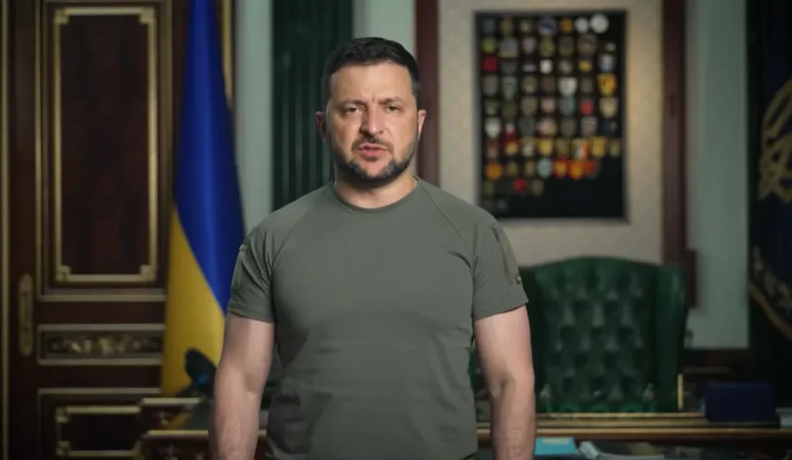 Китайский блогер стал популярным благодаря сходству с Владимиром Зеленским