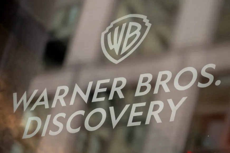 Warner Bros. подала до суду на Midjourney через порушення авторських прав на Супермена та інших героїв