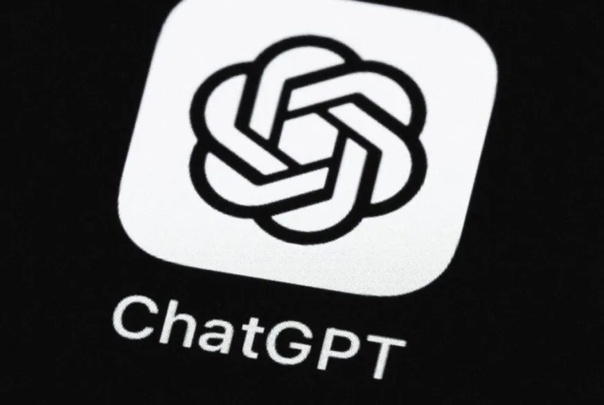 Какие запросы к ChatGPT могут быть опасными: основные риски использования