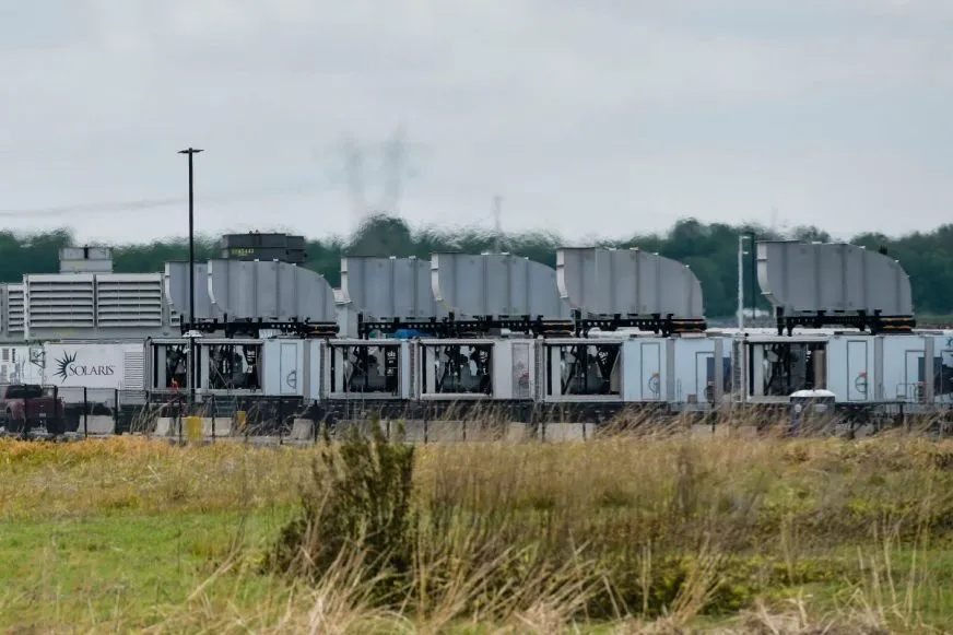 EPA визнало незаконним використання xAI газових турбін для дата-центрів у Теннессі