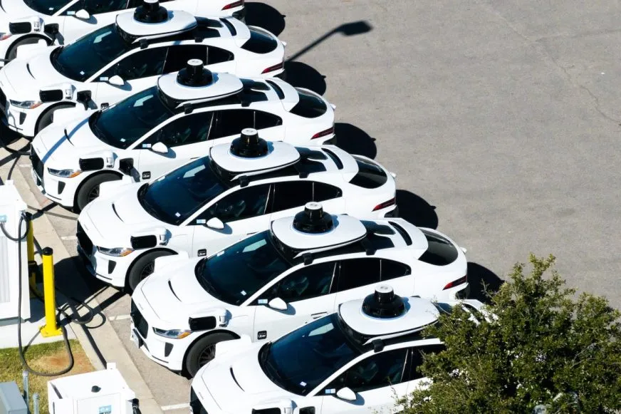 Waymo привлекла $16 млрд для международного расширения парка роботакси