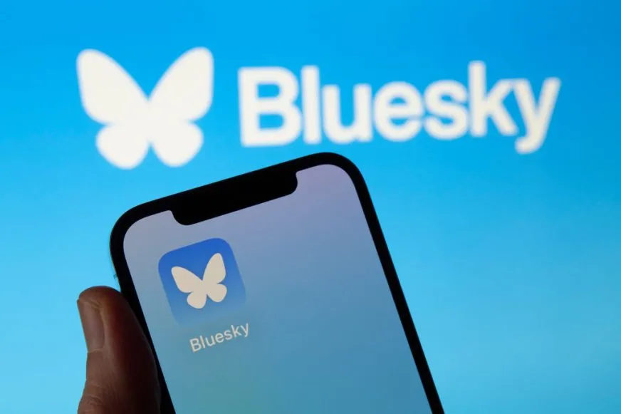 Bluesky опублікувала перший звіт про прозорість: зростання скарг та юридичних запитів