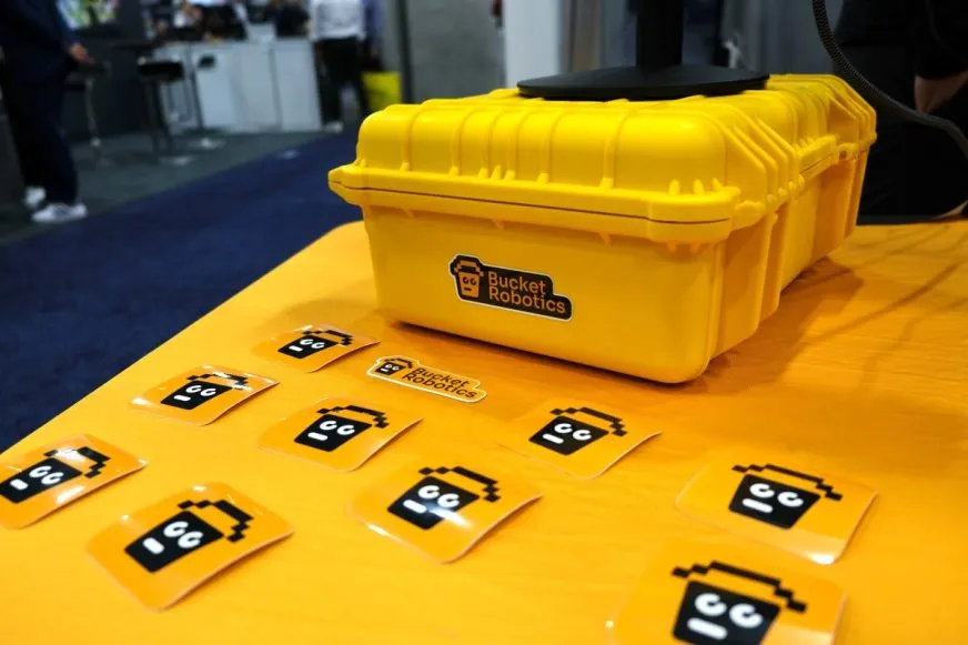 Як Bucket Robotics з підтримкою Y Combinator пройшла своє перше CES у Лас-Вегасі