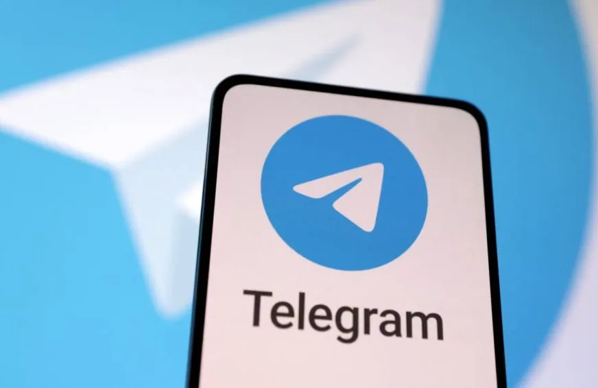 Telegram тестирует фоновую загрузку файлов на iPhone с Dynamic Island