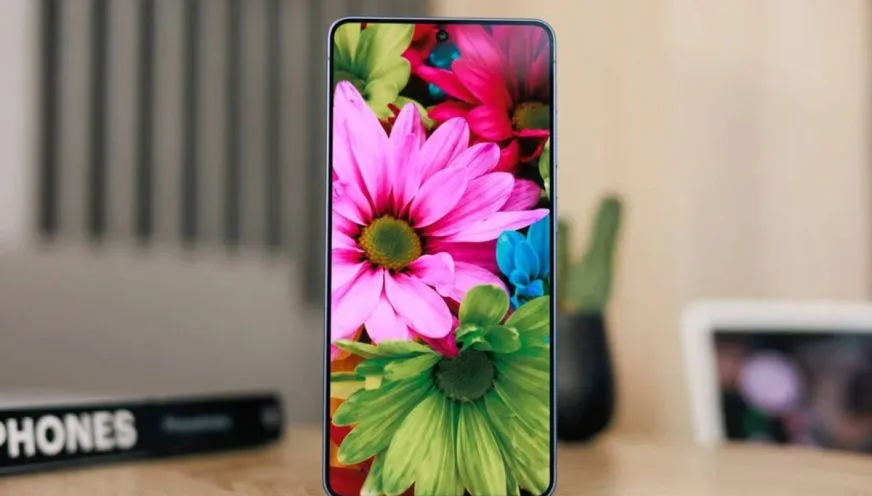 Samsung представить 3D-дисплей без окулярів у Galaxy S28 Ultra