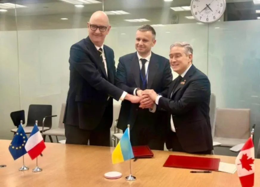 Україна відтермінувала виплати за держборгом до 2030 року: деталі угоди