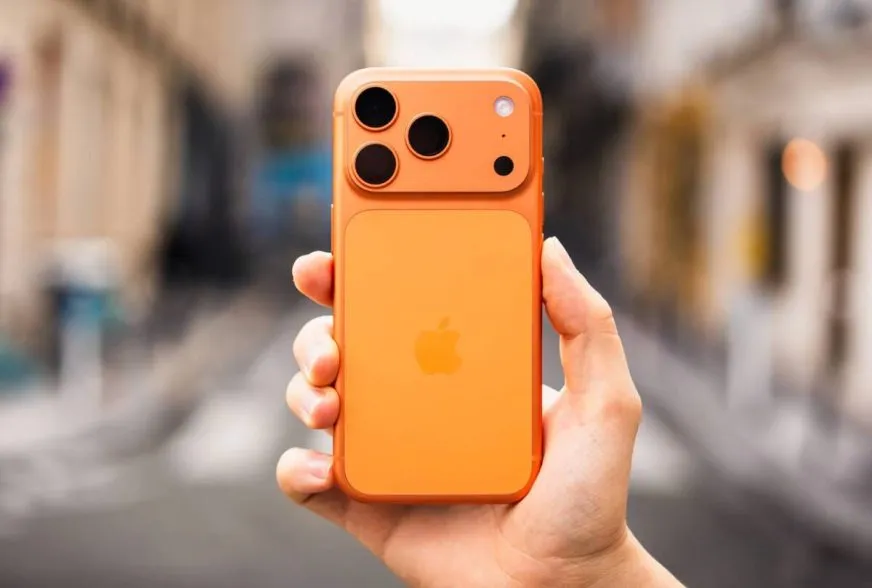 Чи варто купувати новий iPhone у 2026 році: переваги старих моделей