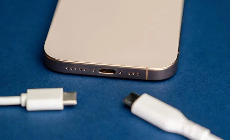 Які функції iPhone найбільше розряджають акумулятор: поради для економії заряду