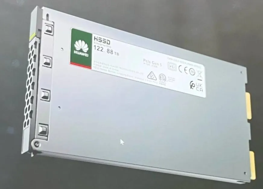 Huawei представила SSD OceanDisk объемом до 122 ТБ с новой архитектурой