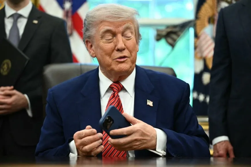 Trump Mobile підтвердила витік особистих даних клієнтів, включаючи номери телефонів і адреси