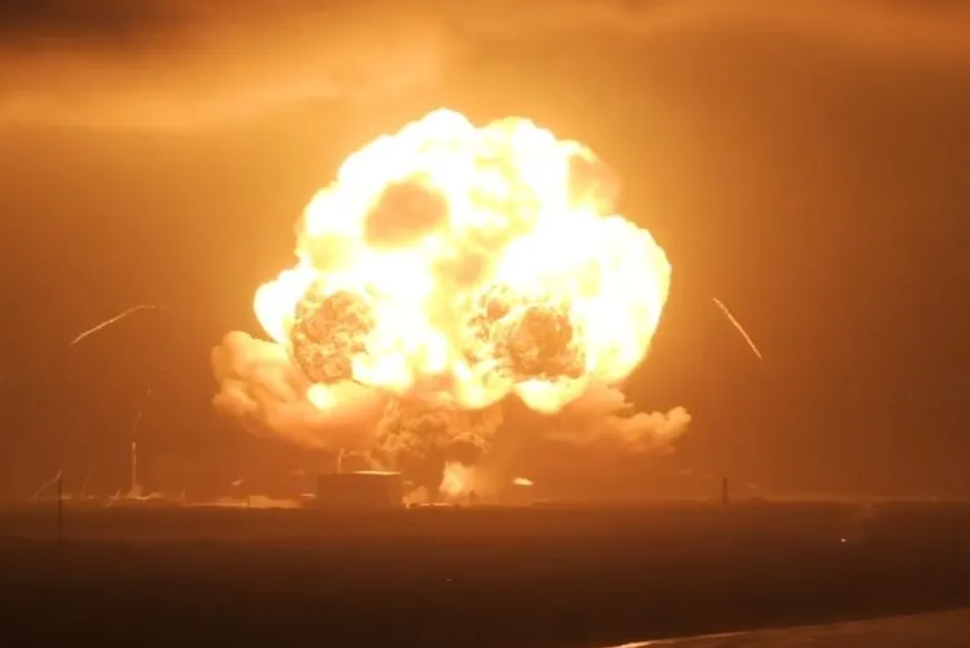 Ракета Blue Origin New Glenn взорвалась во время испытаний во Флориде
